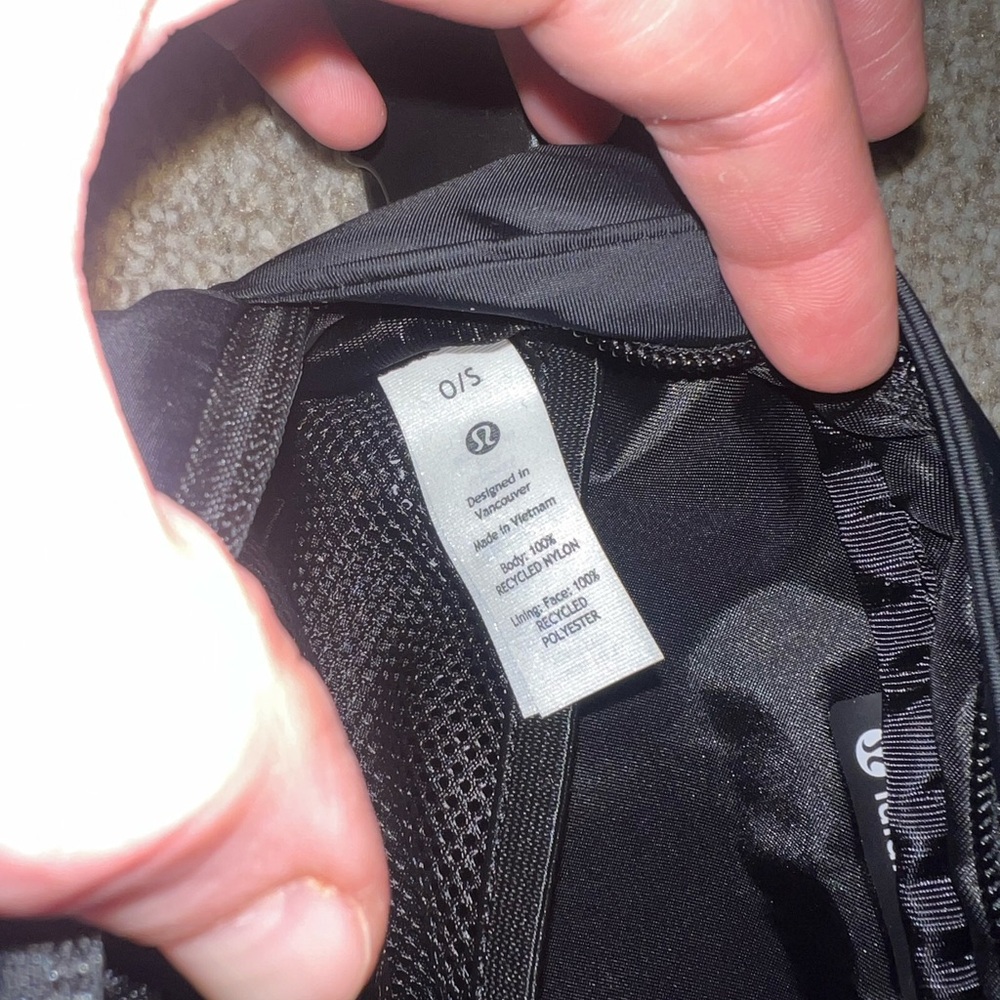 Lululemon Belt Bag - Picture 3 of 4